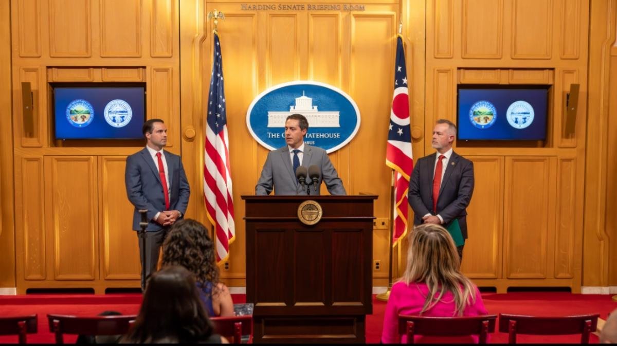 Andrew Burchwell, Executive Director of the Ohio Blockchain Association, (L) | Ohio Secretary of State Frank LaRose (C) | Ohio Treasurer Robert Sprague (R)